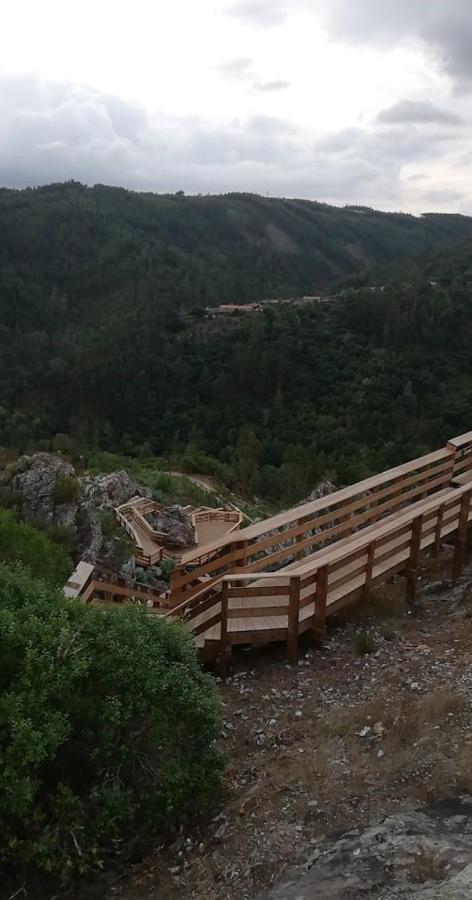 Chez Louise: Onde A Serra Beija O Ceu Lousã Dış mekan fotoğraf